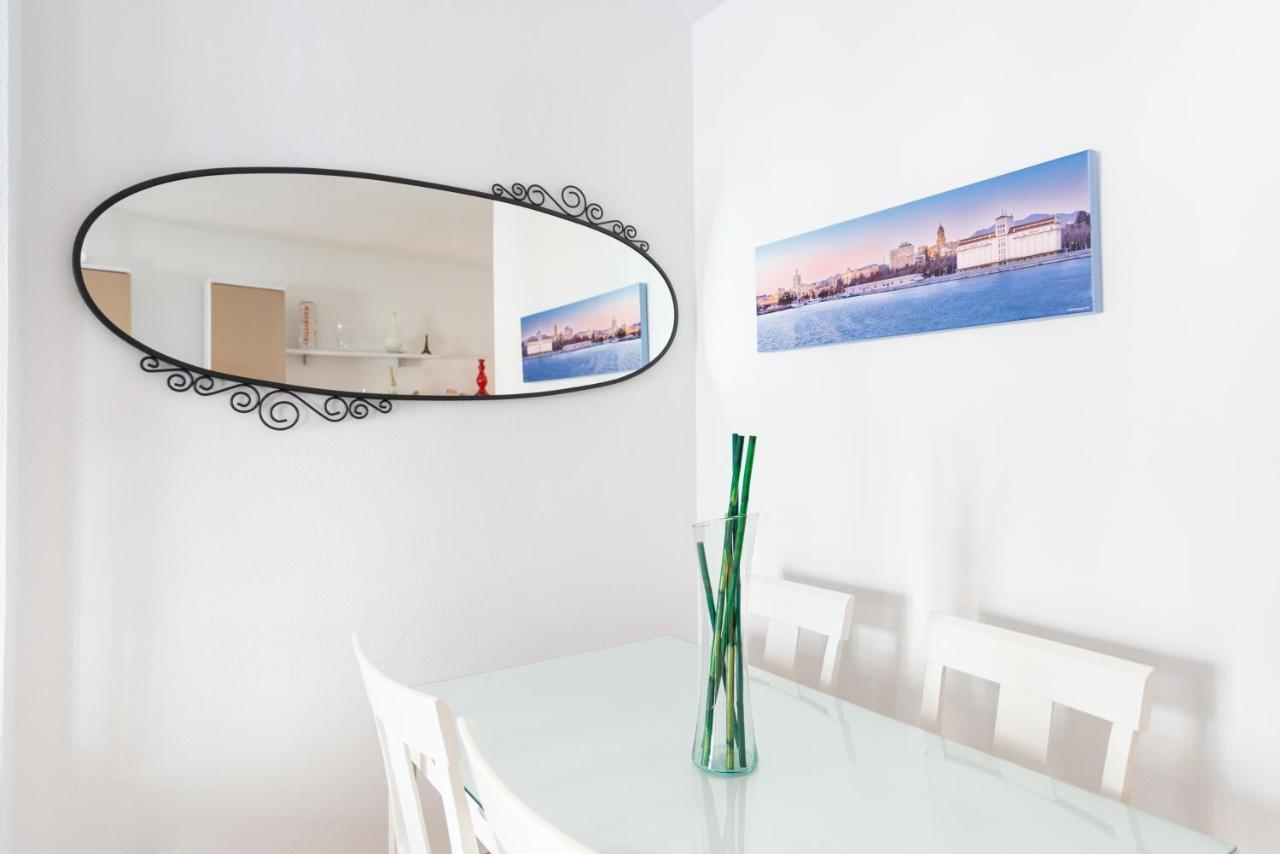 Victoria 50 Apartment Malaga Bagian luar foto